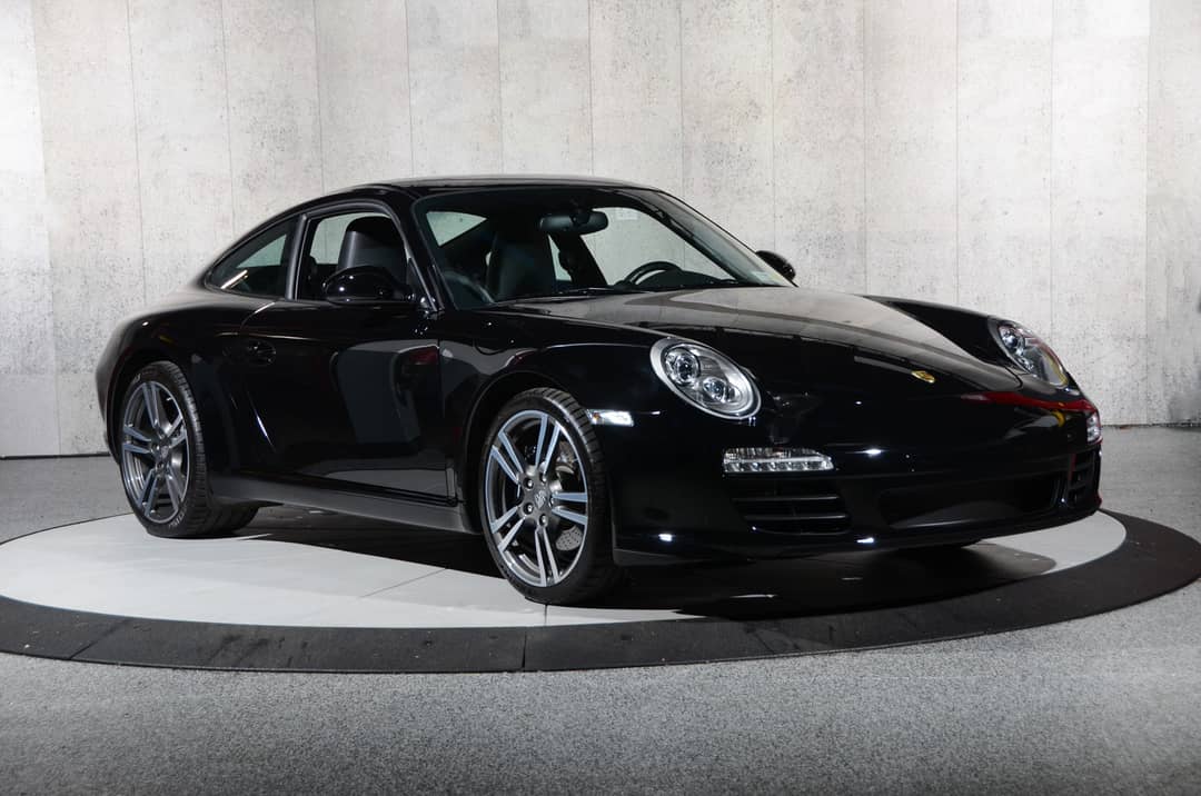 2012 Porsche 911 Black Edition — photo 2