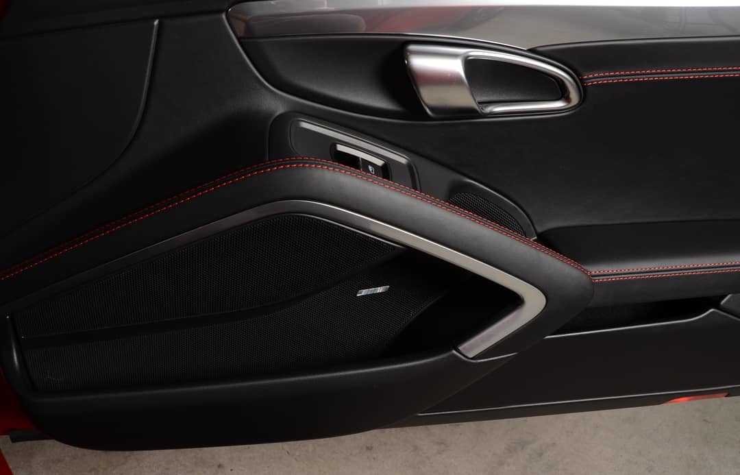 2014 Porsche 911 Carrera 4S — photo 33