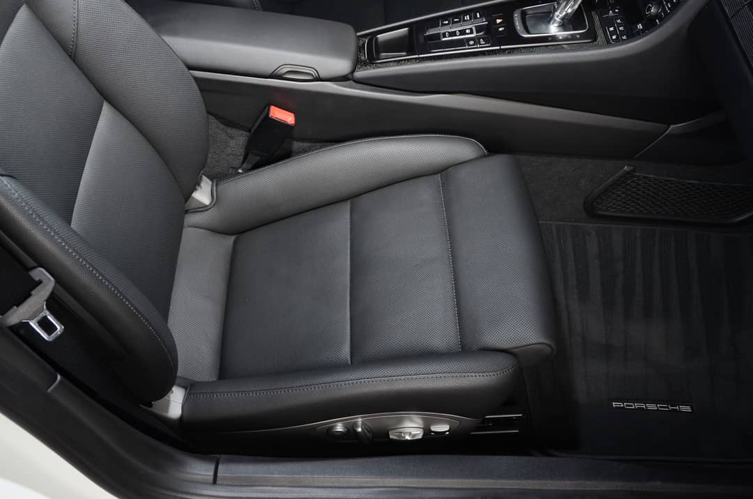 2014 Porsche 911 Carrera S — photo 32