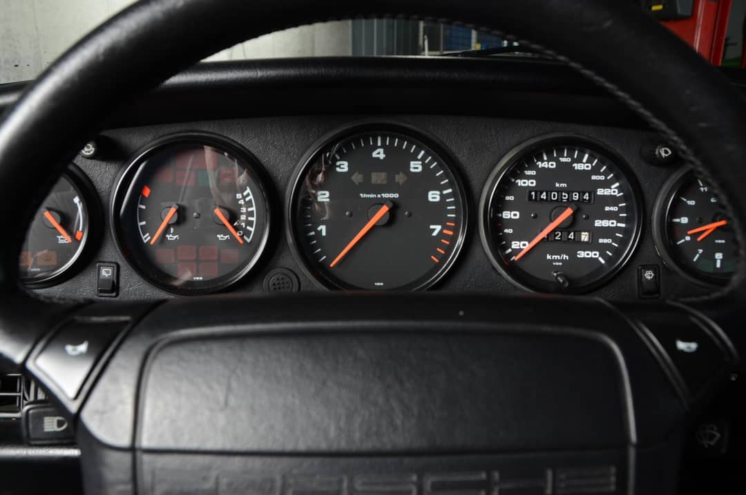 1991 Porsche Carrera 2 — photo 19