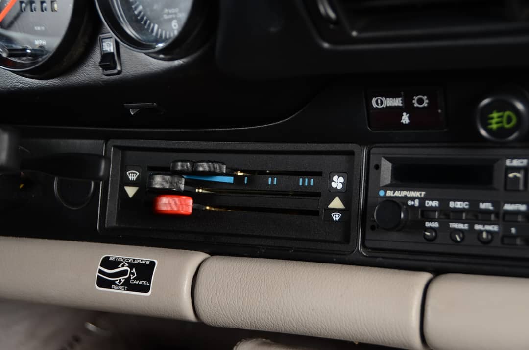 1989 Porsche 911 Carrera — photo 50