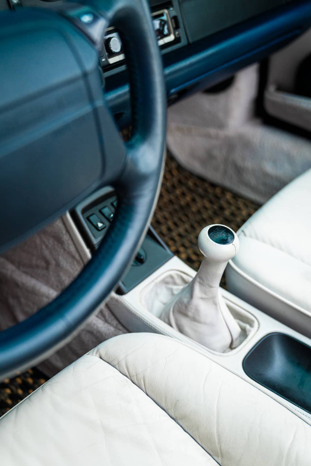 1991 Porsche 911 Carrera 2 — photo 11