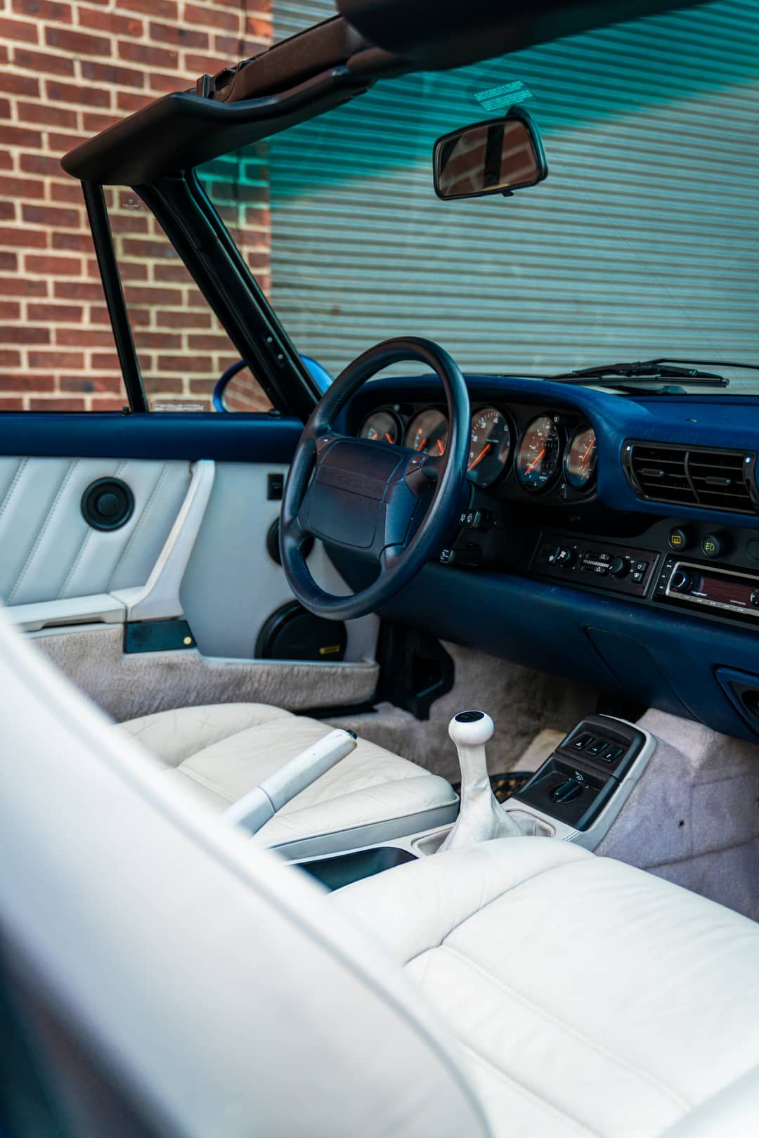 1991 Porsche 911 Carrera 2 — photo 13
