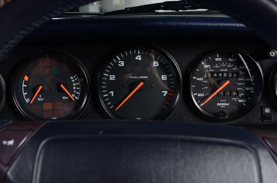 1991 Porsche 911 Carrera 2 — photo 31
