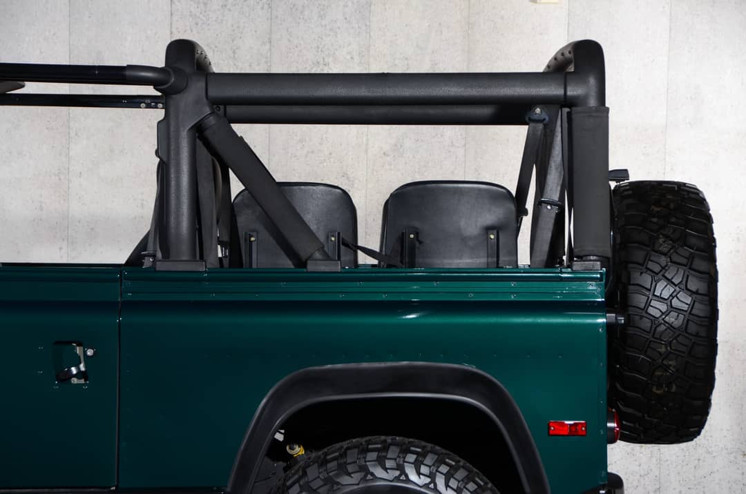 1997 Land Rover Defender 90 — photo 24