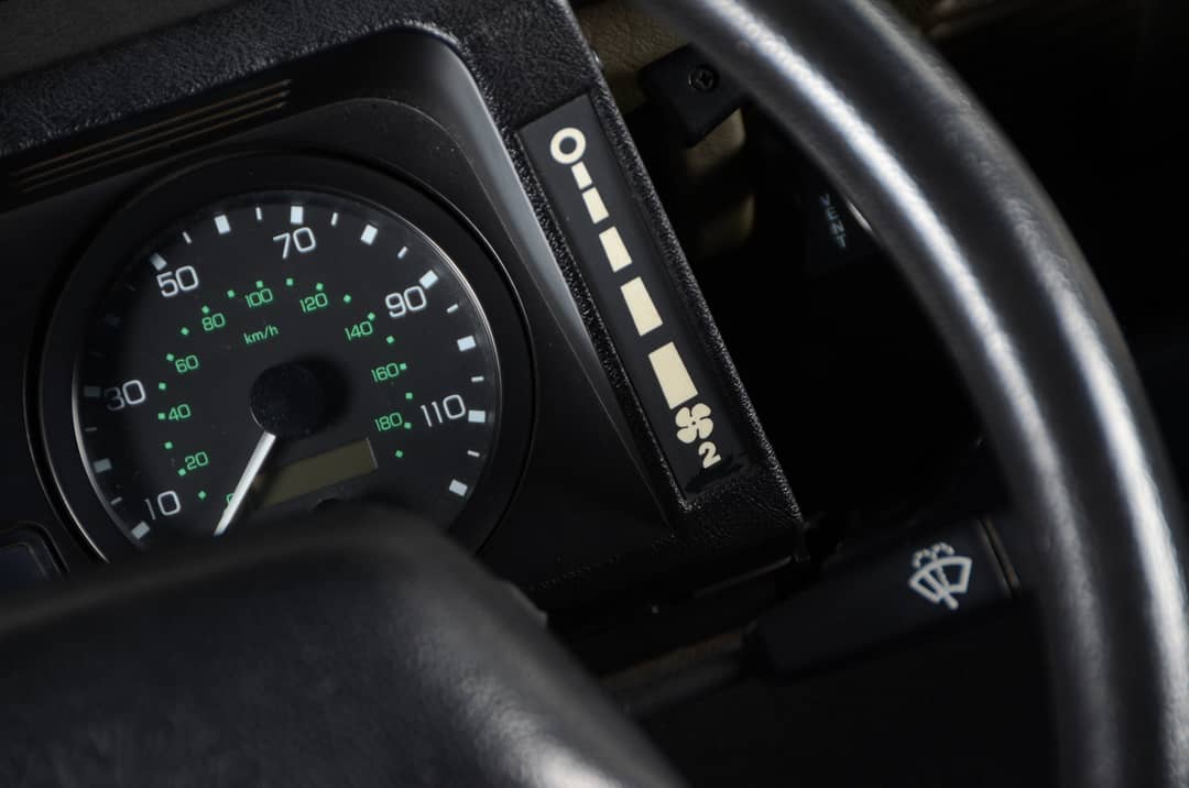 1997 Land Rover Defender 90 — photo 31