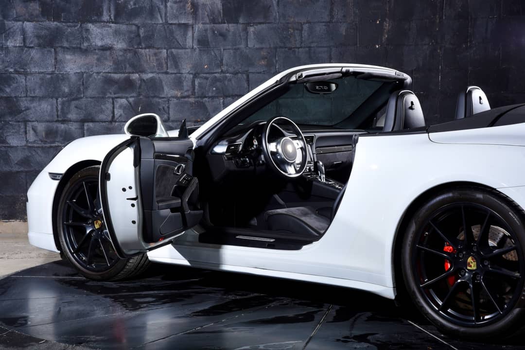 2016 Porsche 911 Carrera 4 GTS — photo 16