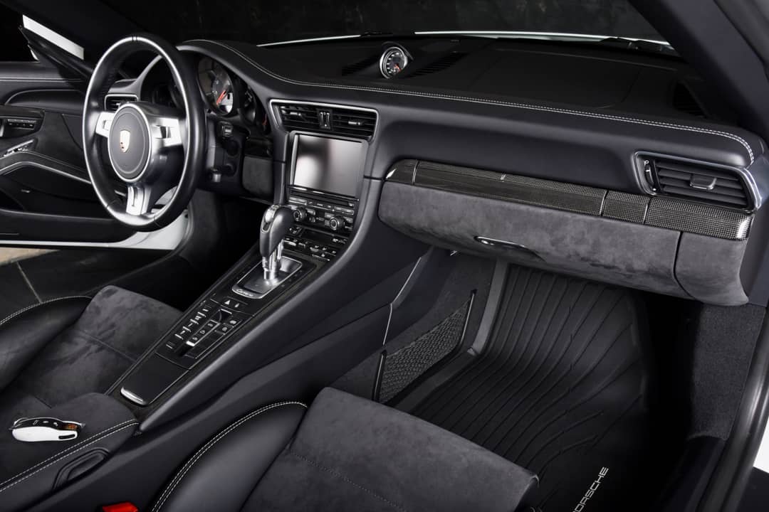 2016 Porsche 911 Carrera 4 GTS — photo 17