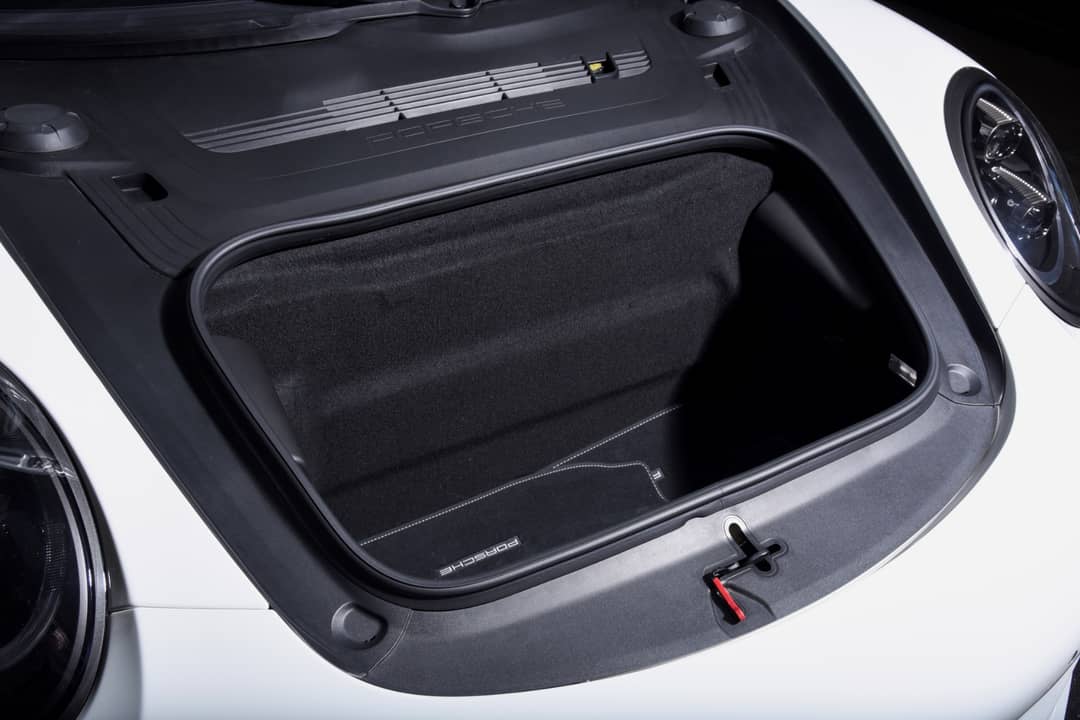 2016 Porsche 911 Carrera 4 GTS — photo 32
