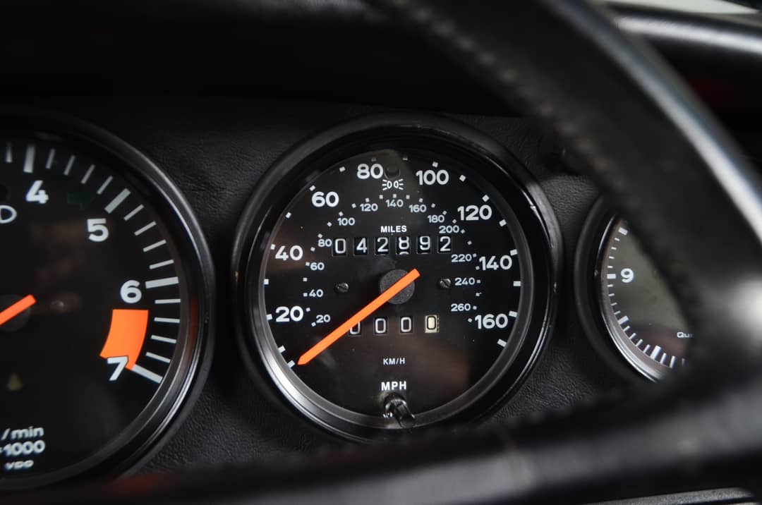 1988 Porsche 911 Carrera — photo 19