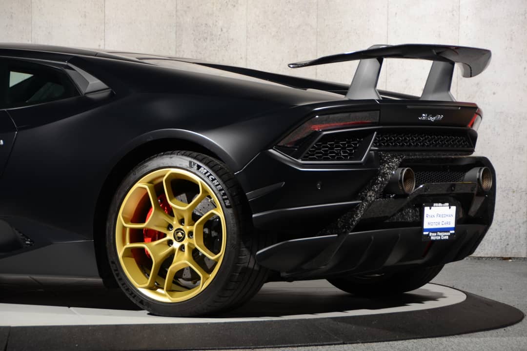 2018 Lamborghini Huracan LP 640-4 Performante — photo 20