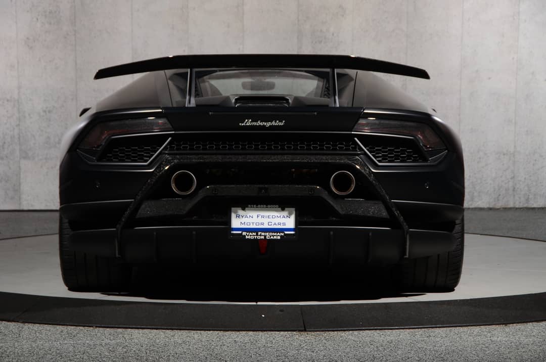 2018 Lamborghini Huracan LP 640-4 Performante — photo 23