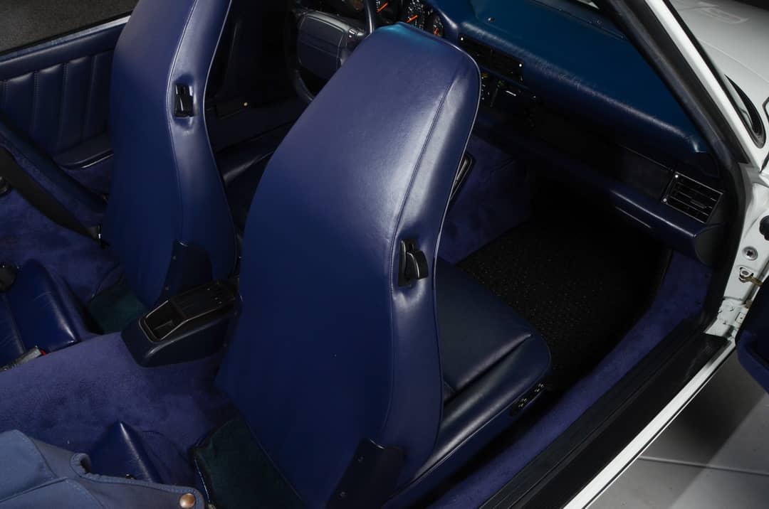 1991 Porsche 911 Carrera 2 — photo 24
