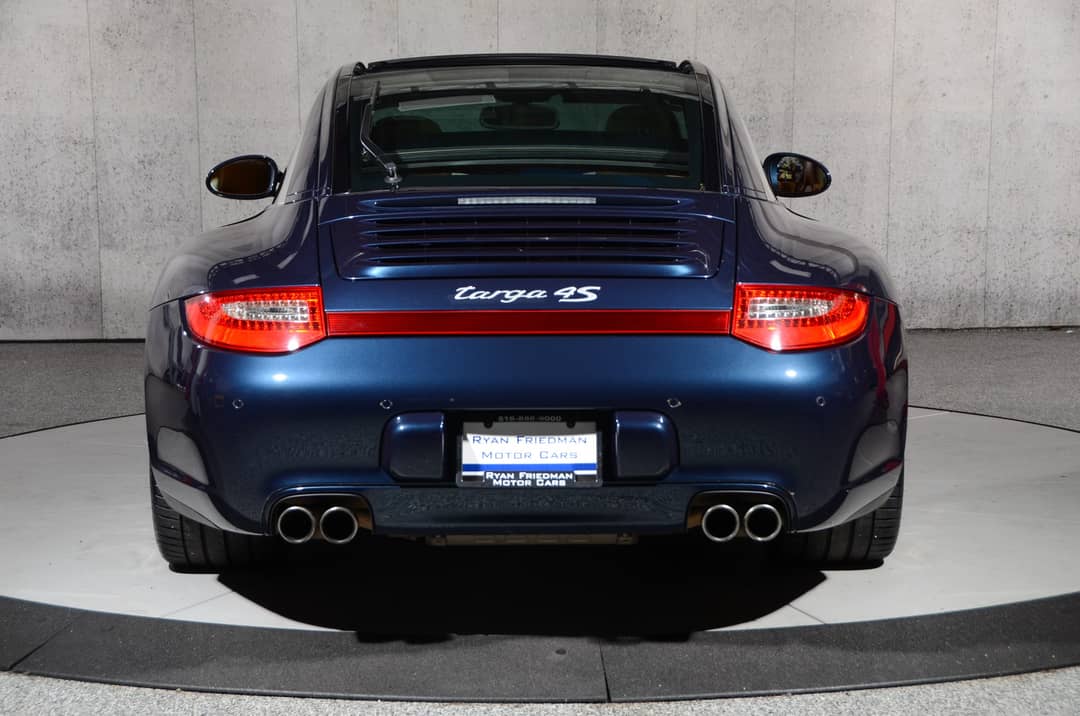 2011 Porsche 911 Targa 4S — photo 12