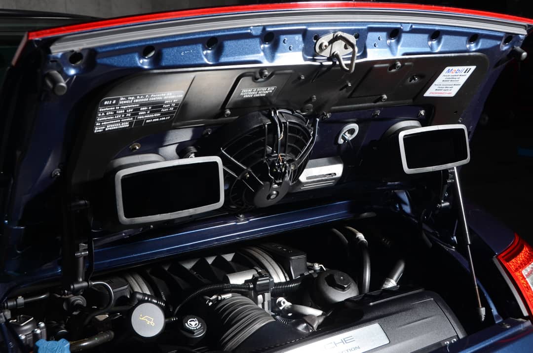 2011 Porsche 911 Targa 4S — photo 14