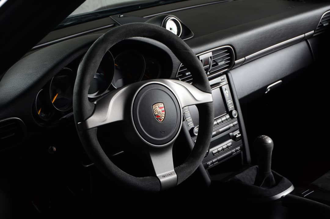 2010 Porsche 911 GT3 — photo 18