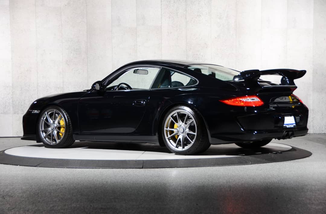 2010 Porsche 911 GT3 — photo 3