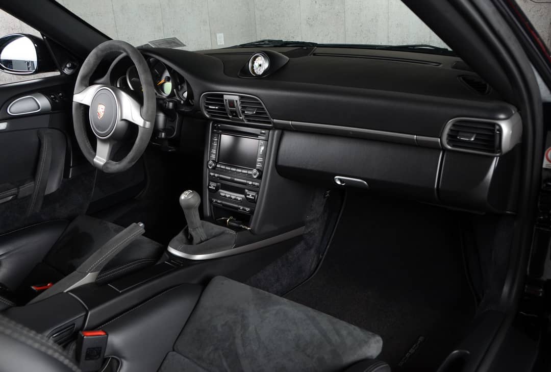 2010 Porsche 911 GT3 — photo 25