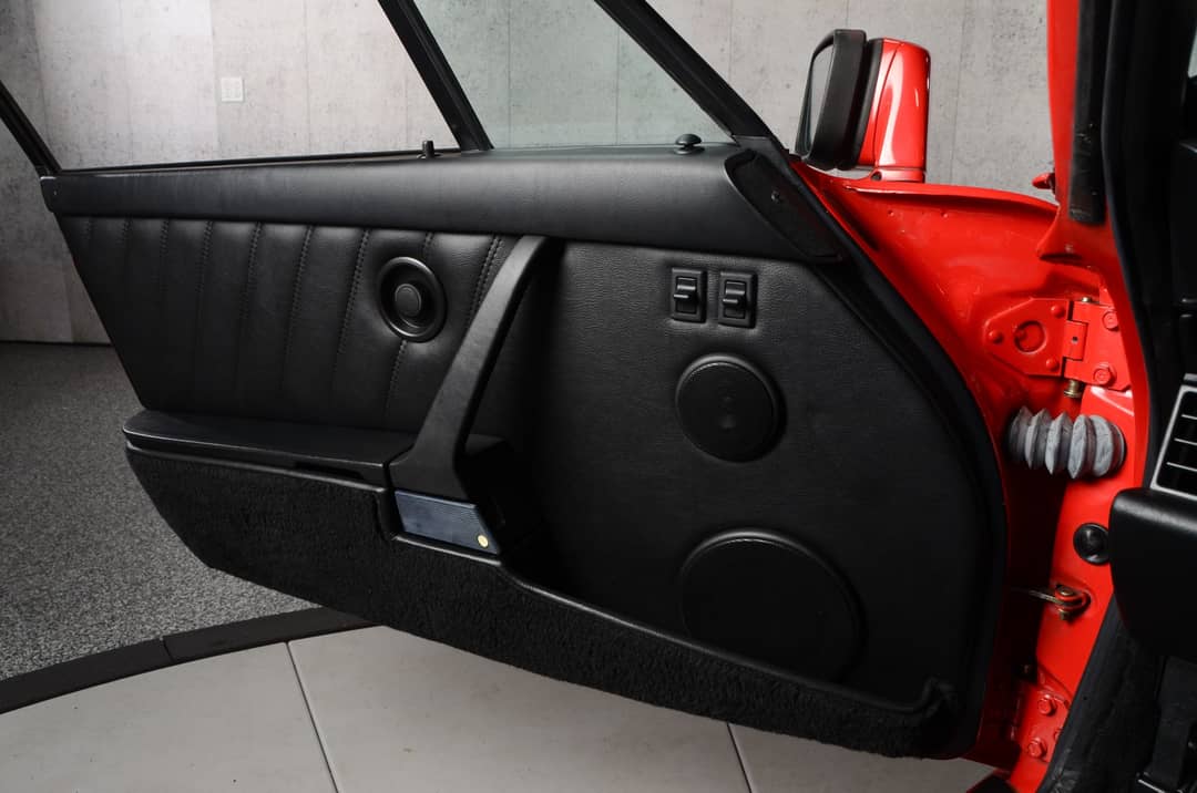 1990 Porsche 911 Carrera 2 — photo 13