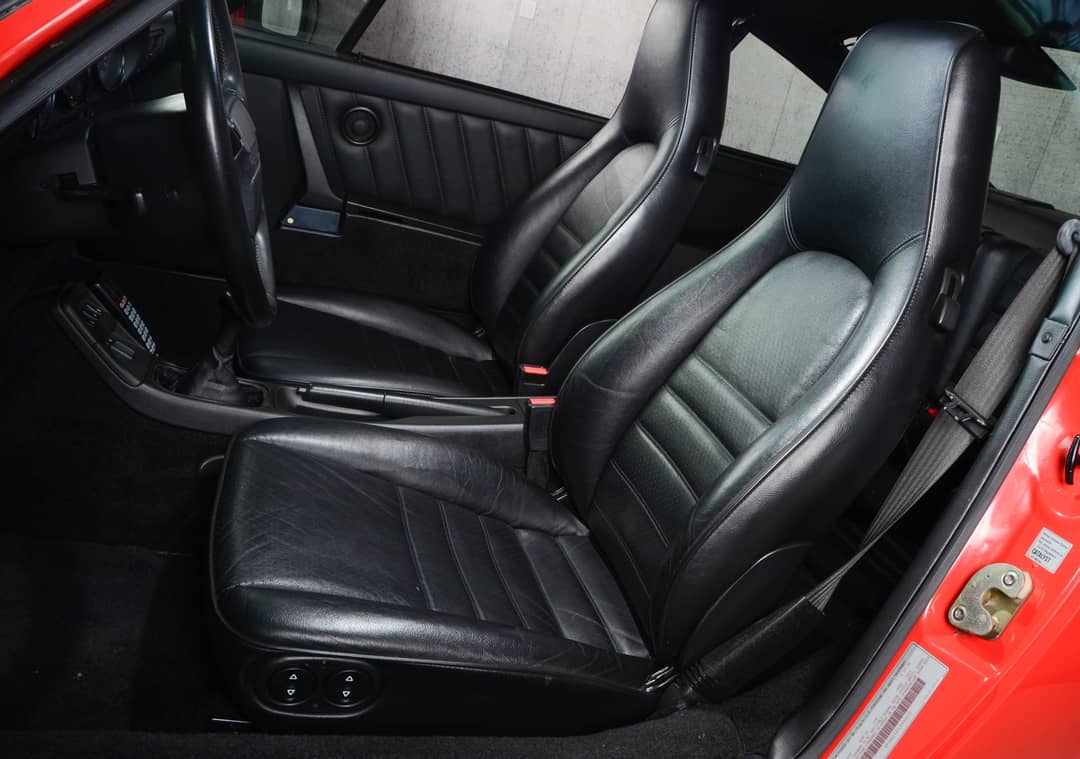 1990 Porsche 911 Carrera 2 — photo 16