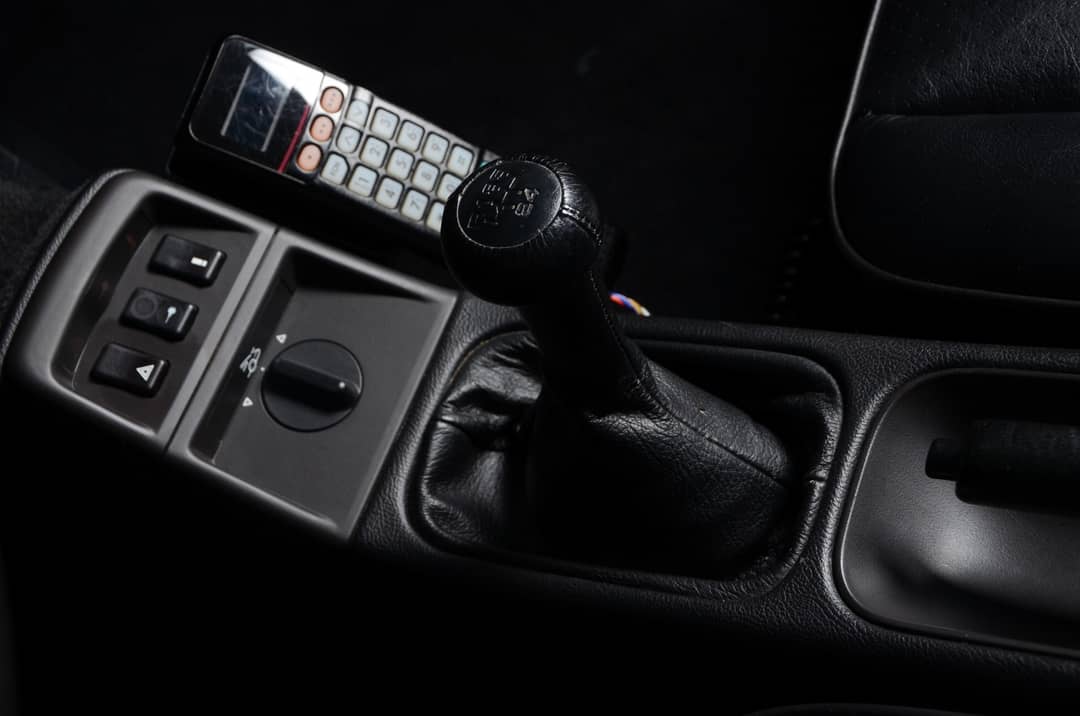 1990 Porsche 911 Carrera 2 — photo 21