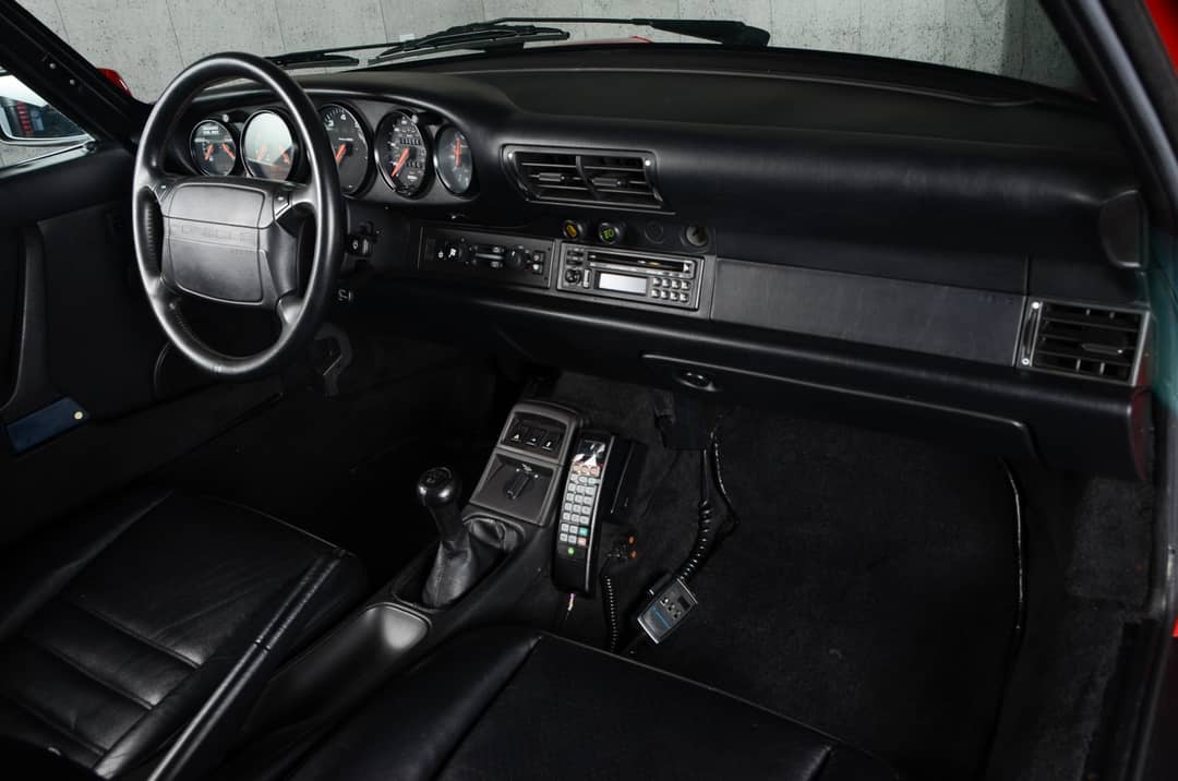 1990 Porsche 911 Carrera 2 — photo 27