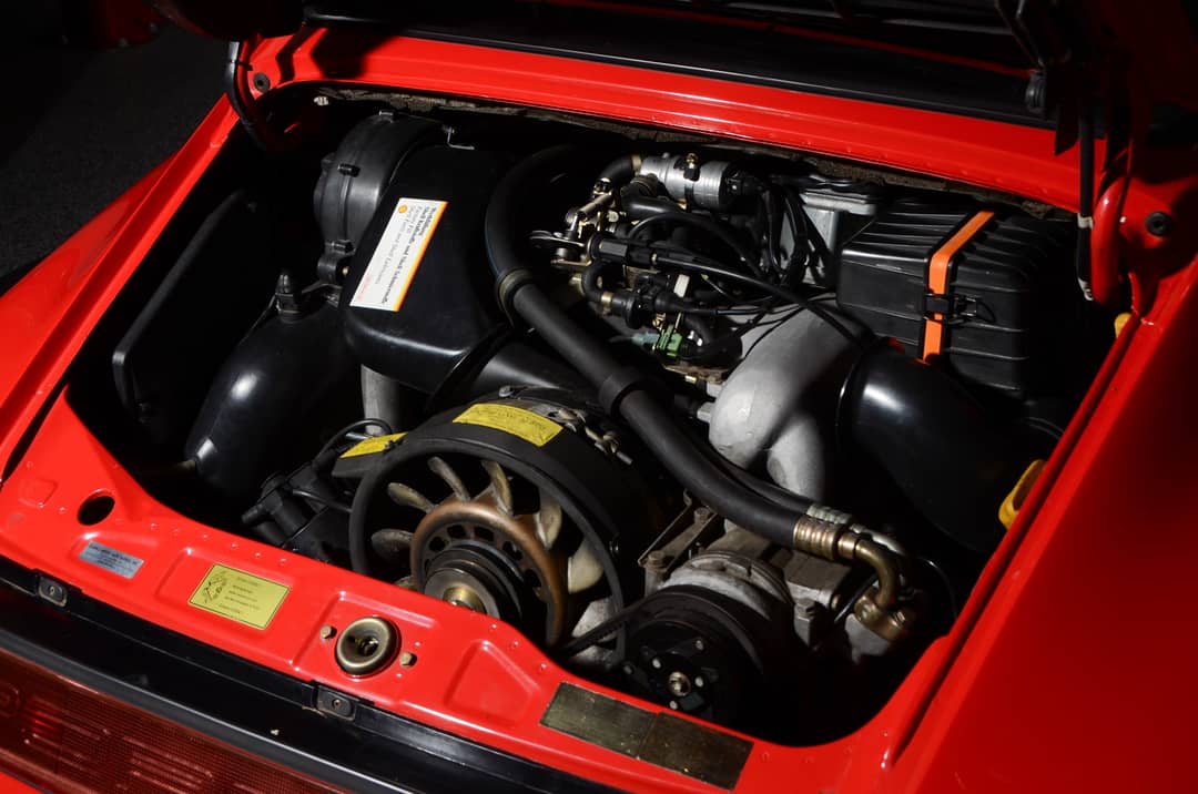 1990 Porsche 911 Carrera 2 — photo 7