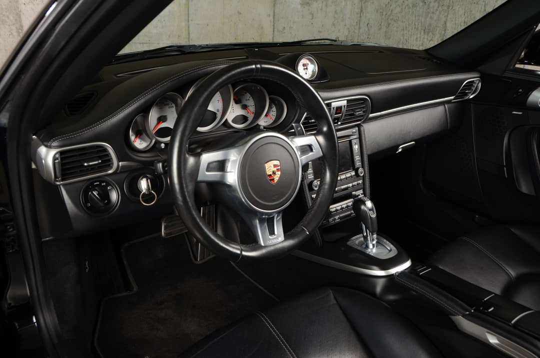 2012 Porsche 911 Turbo S — photo 20