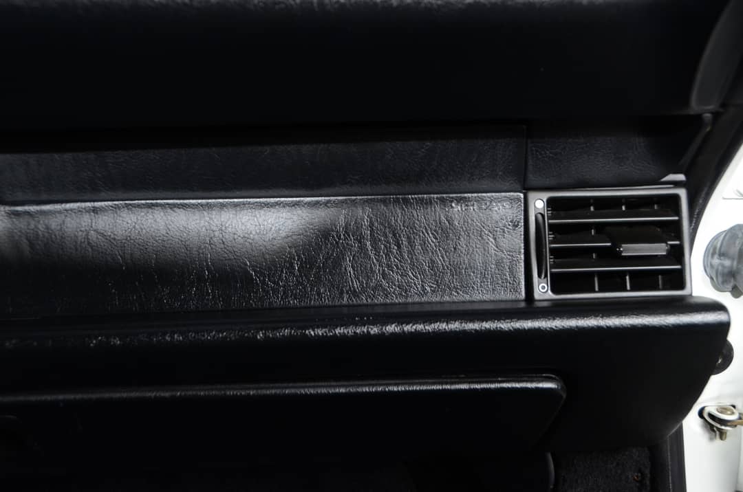 1990 Porsche 911 Carrera 2 Targa — photo 25