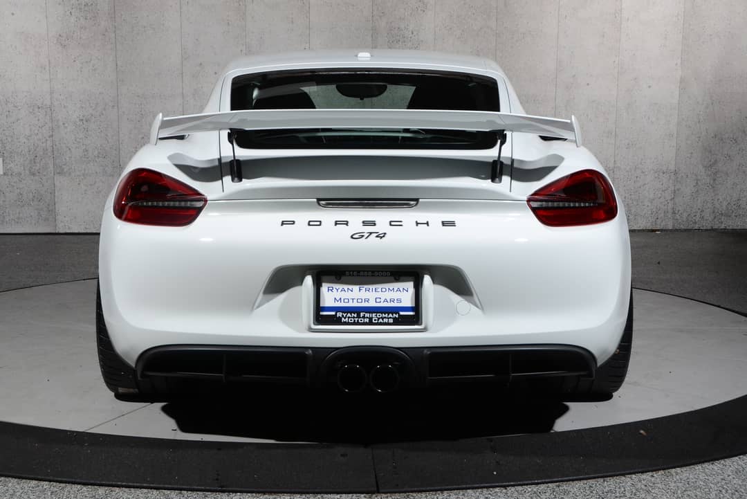 2016 Porsche Cayman GT4 — photo 12