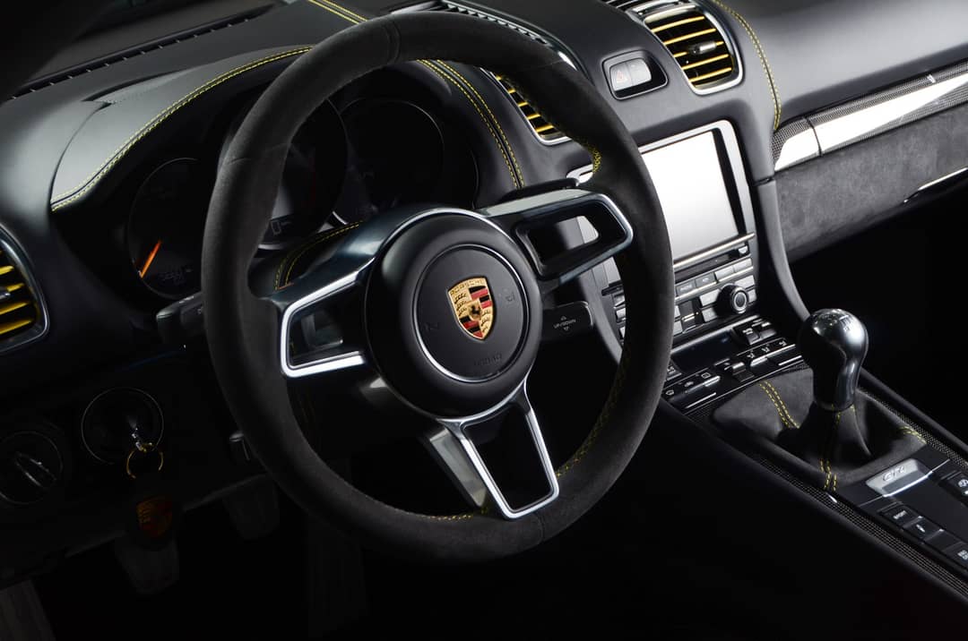 2016 Porsche Cayman GT4 — photo 19