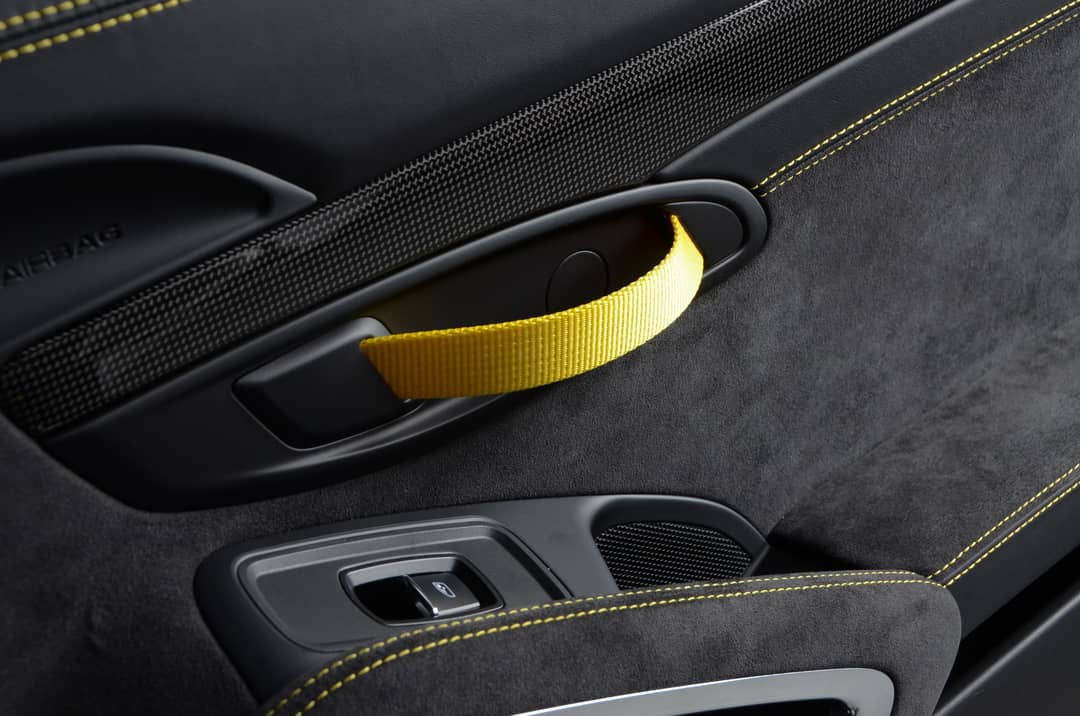 2016 Porsche Cayman GT4 — photo 27