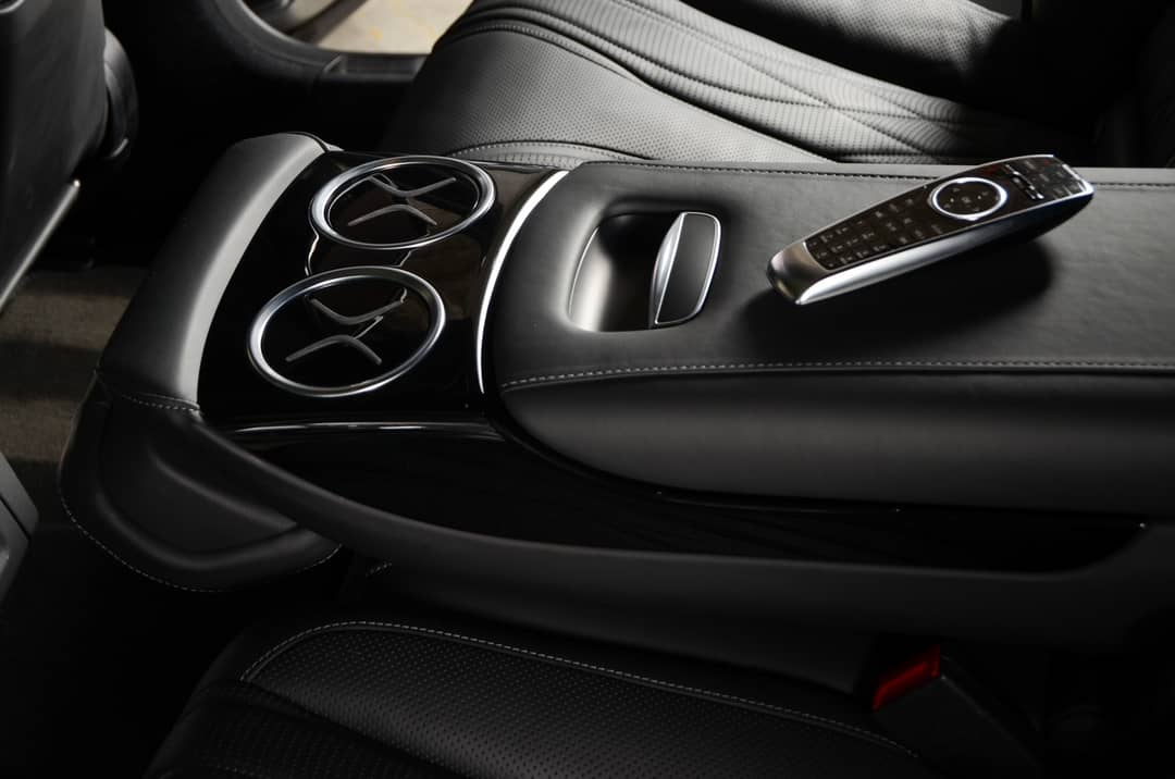 2017 Mercedes-Benz S-Class AMG S 63 — photo 37