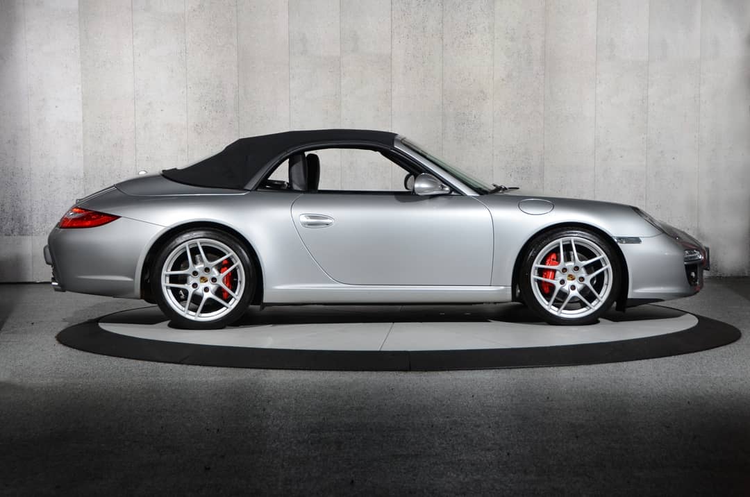 2009 Porsche 911 Carrera S — photo 2