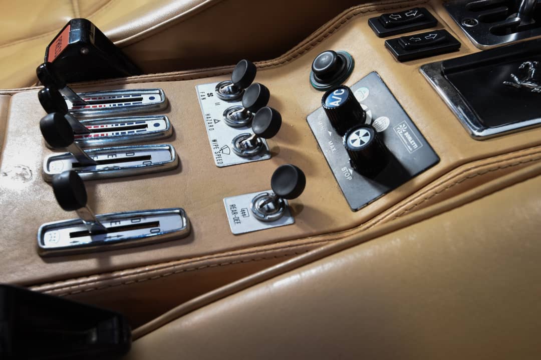 1984 Ferrari 308 — photo 21
