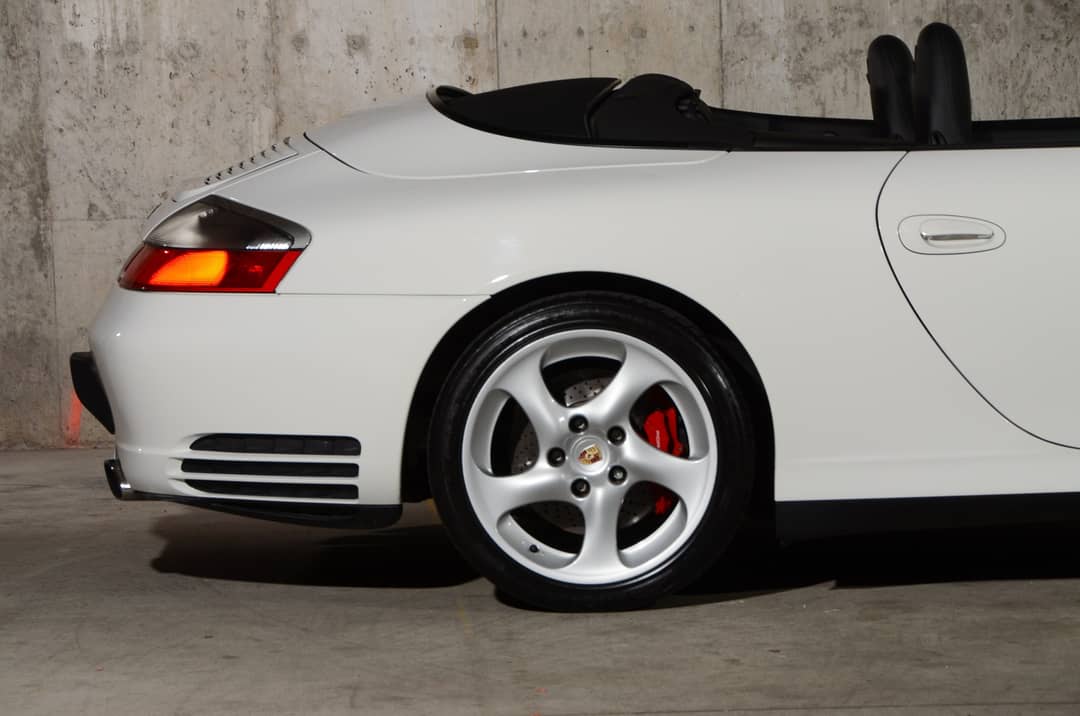 2004 Porsche 911 Carrera 4S — photo 16