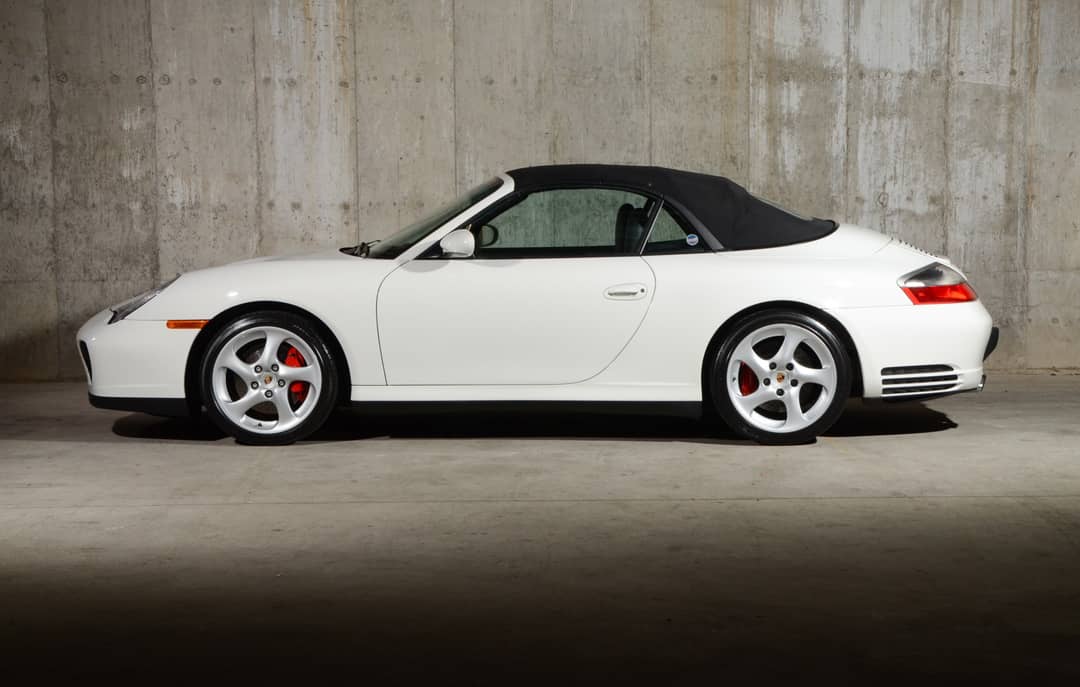 2004 Porsche 911 Carrera 4S — photo 24