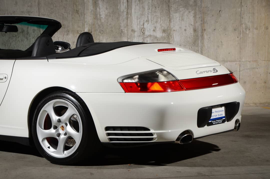 2004 Porsche 911 Carrera 4S — photo 29