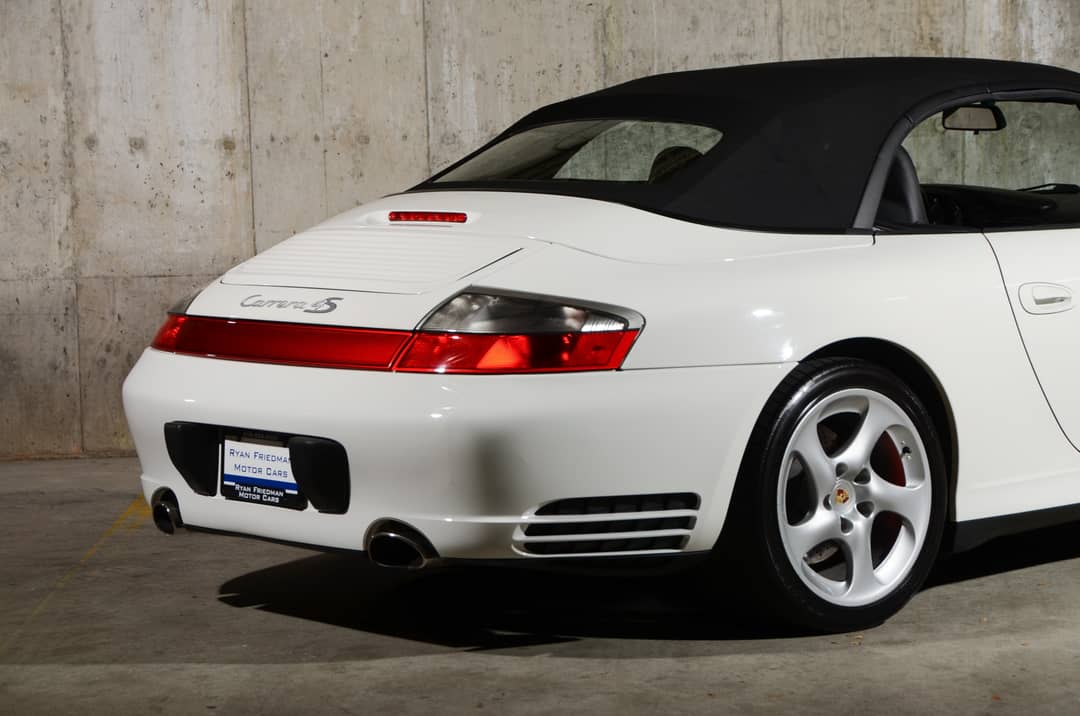 2004 Porsche 911 Carrera 4S — photo 35