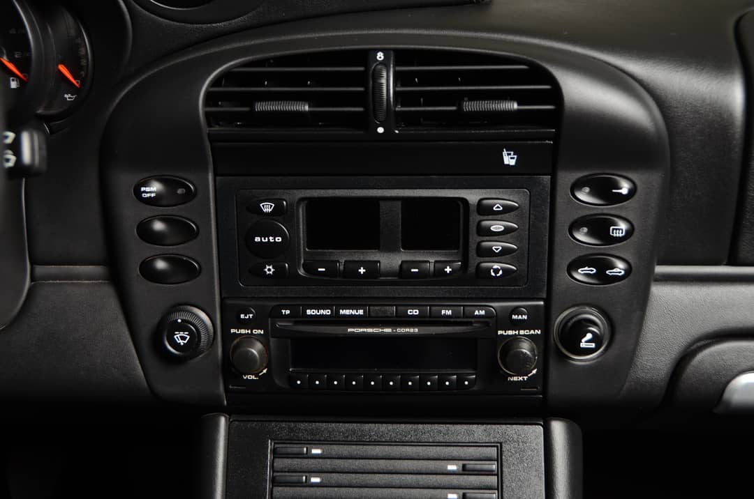 2004 Porsche 911 Carrera 4S — photo 44