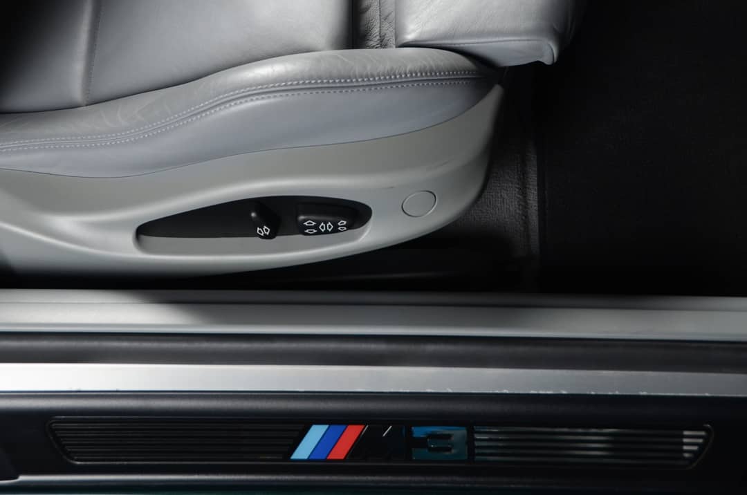2002 BMW M3 — photo 37