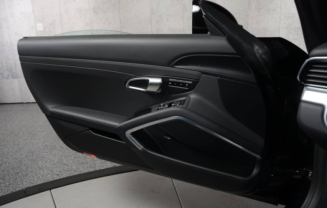 2013 Porsche 911 Carrera 4S — photo 11