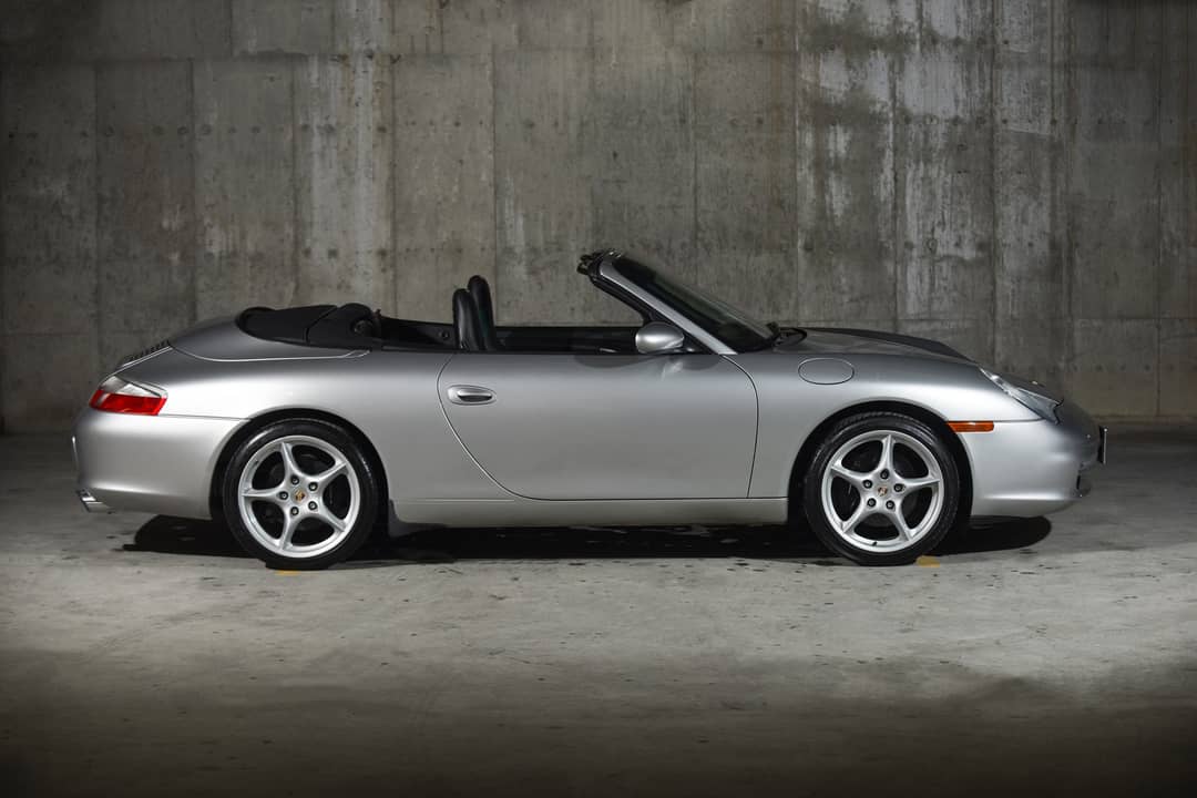 2004 Porsche 911 Carrera — photo 2