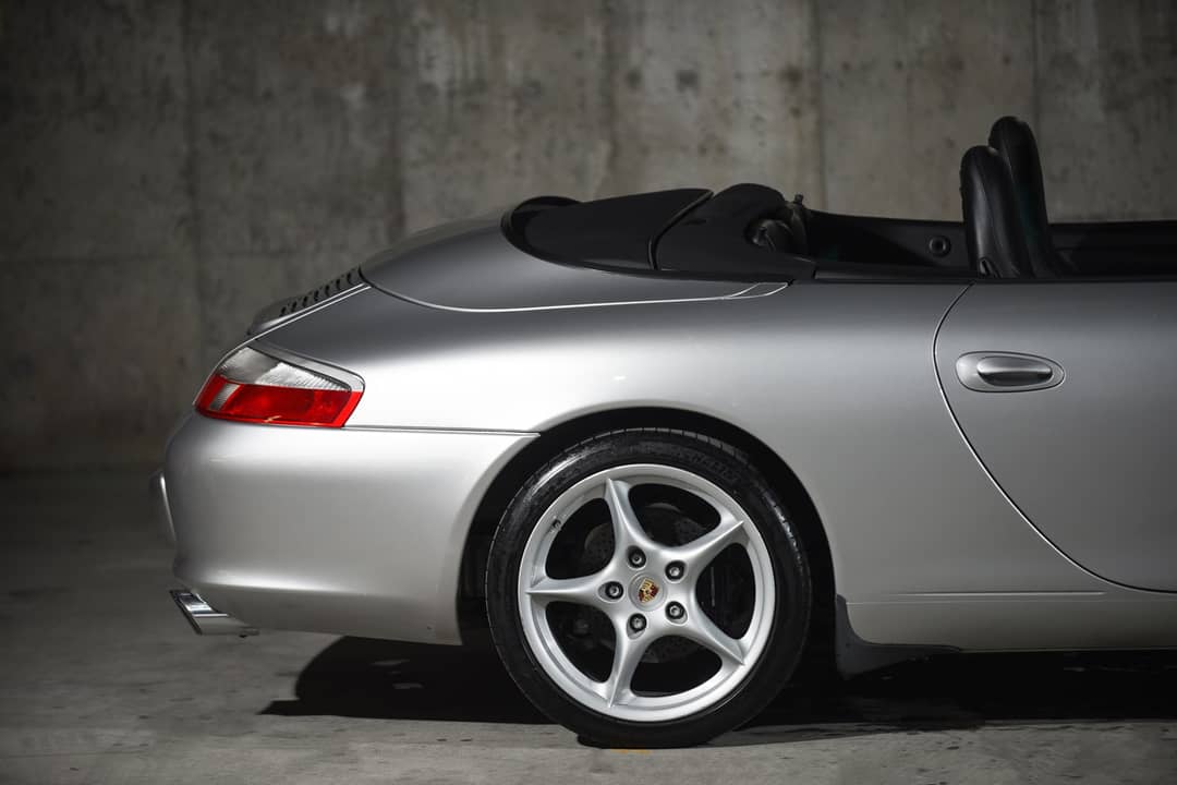 2004 Porsche 911 Carrera — photo 16