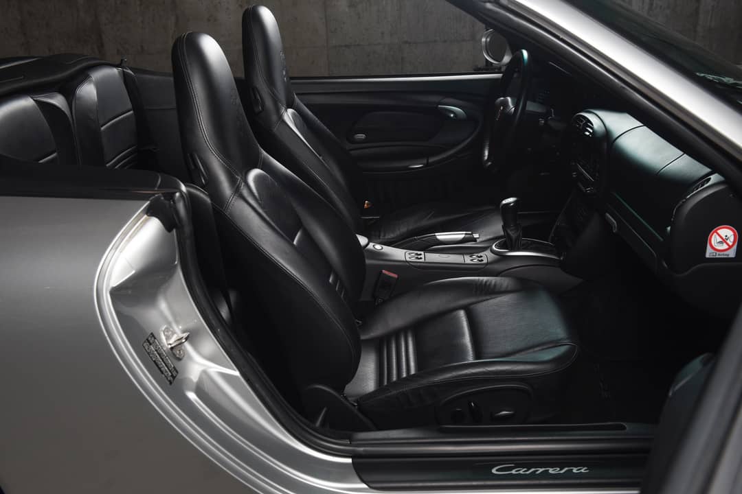2004 Porsche 911 Carrera — photo 28