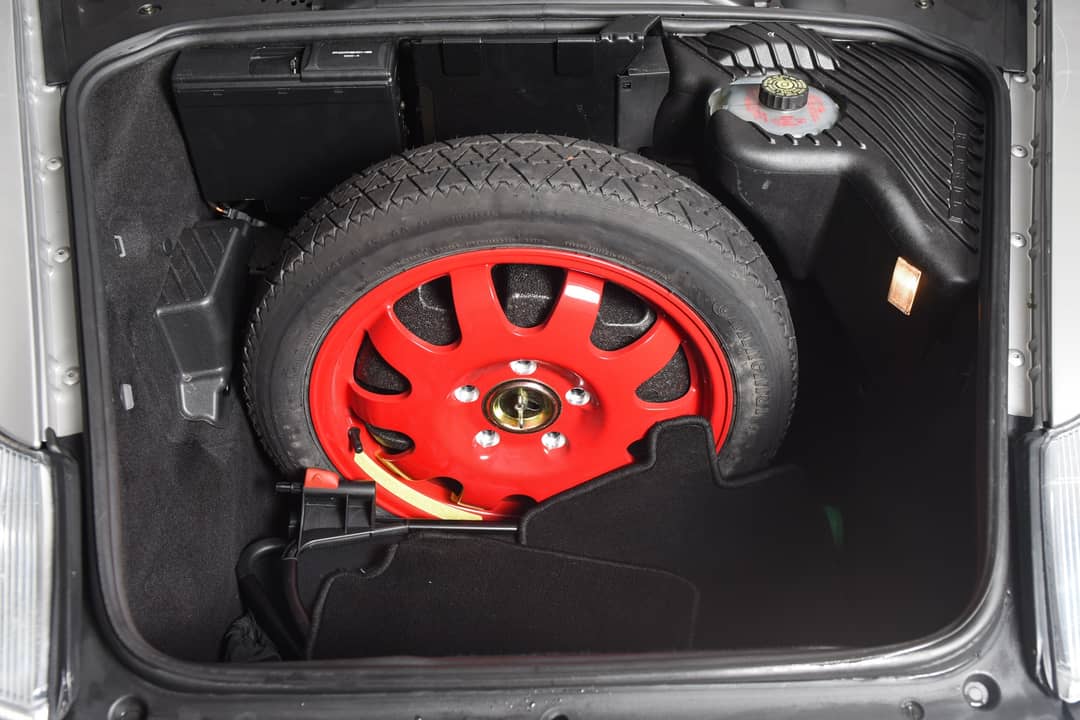 2004 Porsche 911 Carrera — photo 34