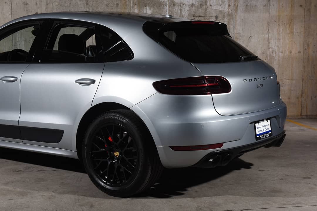 2017 Porsche Macan GTS — photo 23