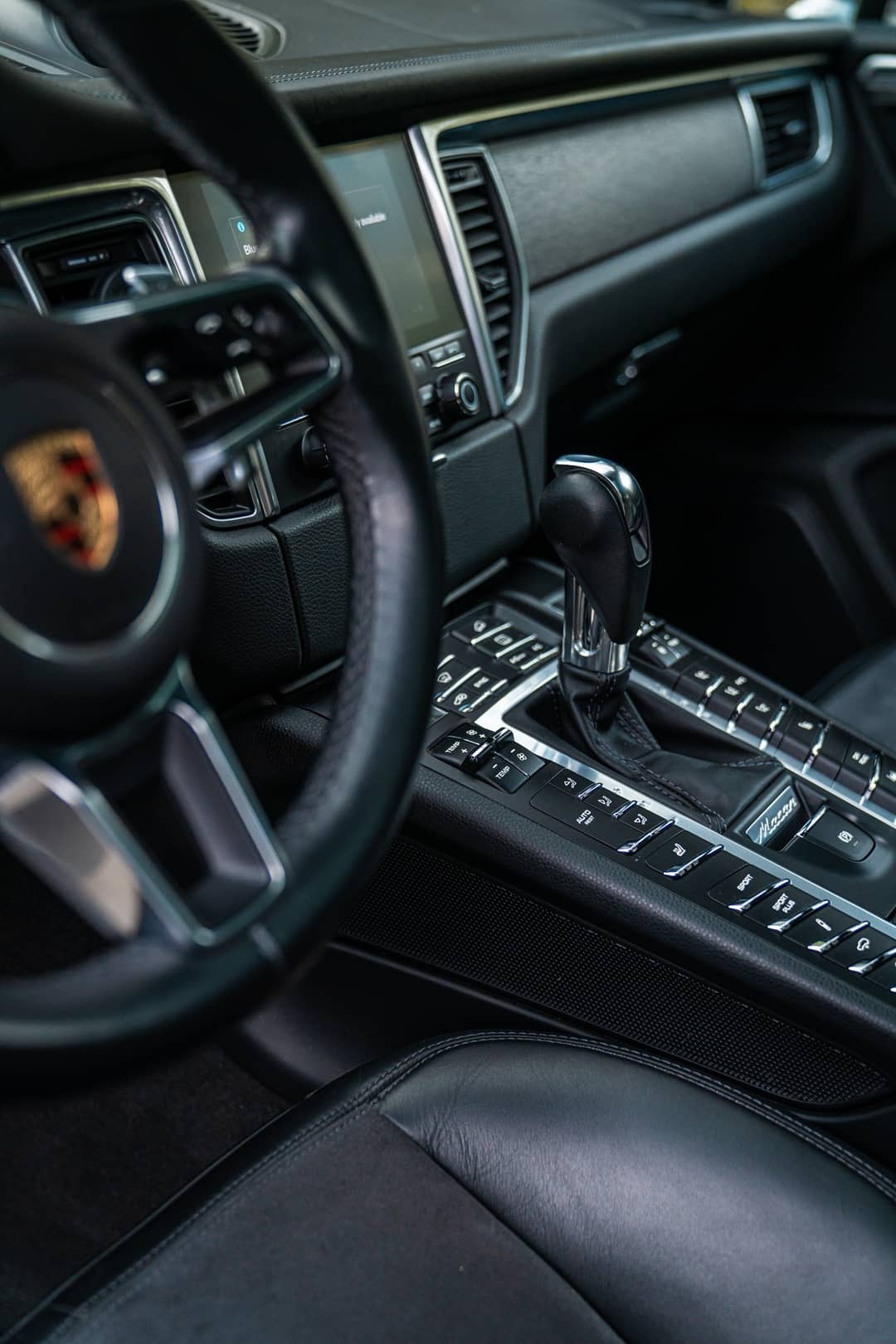 2017 Porsche Macan GTS — photo 9