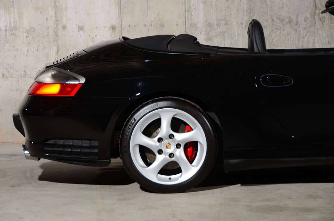 2004 Porsche 911 Carrera 4S — photo 2
