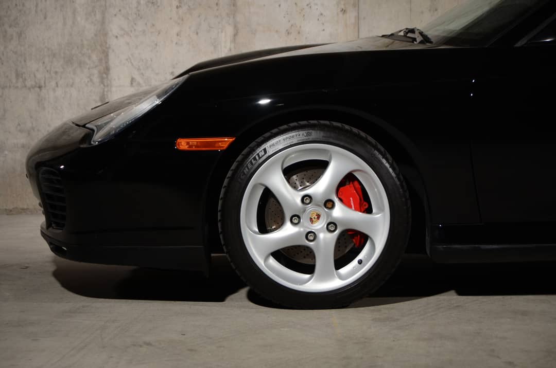 2004 Porsche 911 Carrera 4S — photo 20